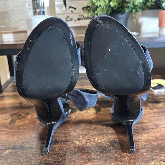 Banana Republic blue suede heels size 9‎ - Picture 6 of 8